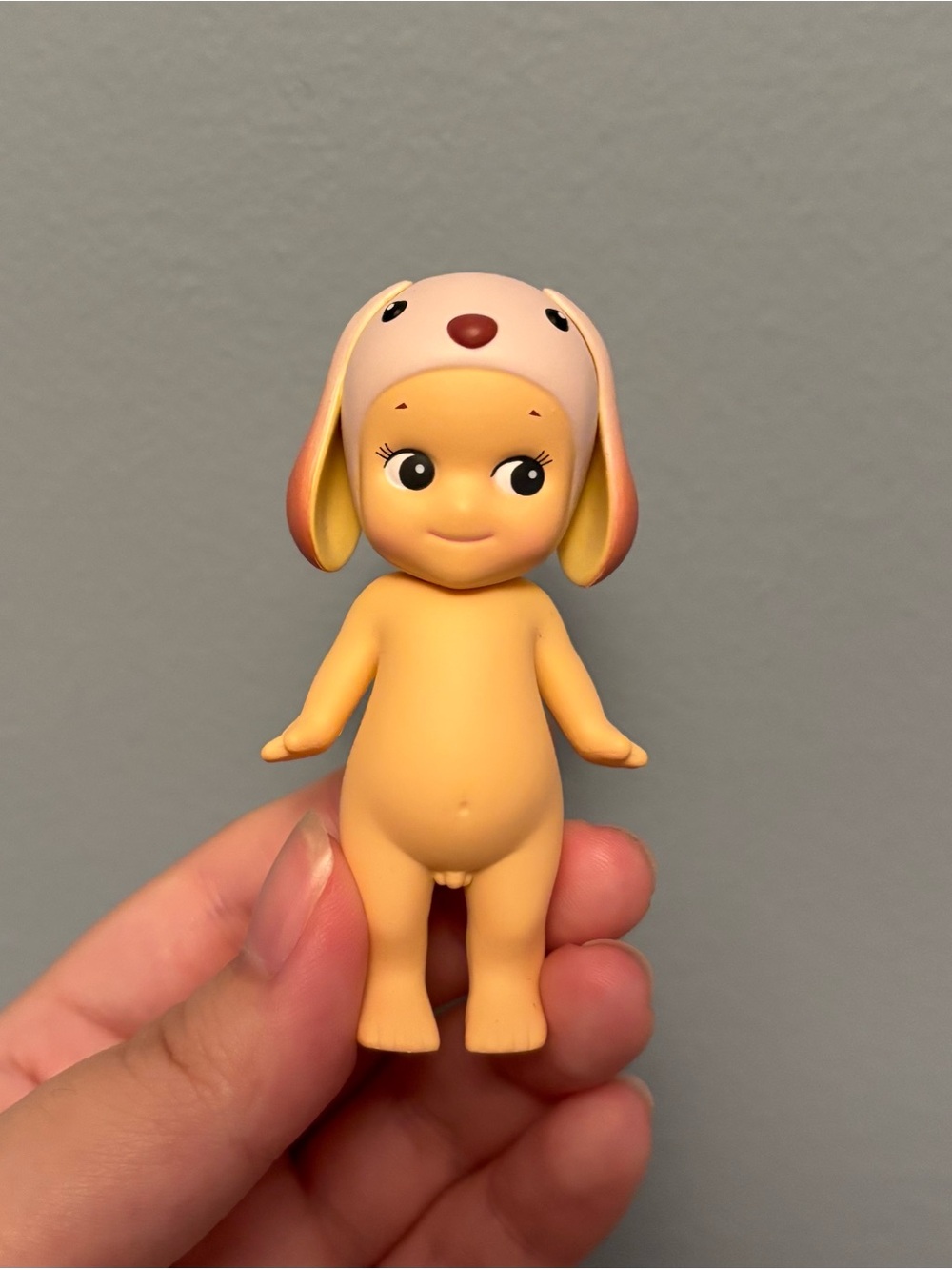 Pink puppy Sonny angel